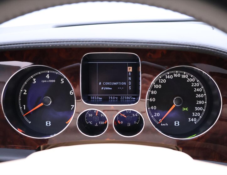 Bentley Continental Flying Spur Sedan / Limuzína 6,0 l 412 kw