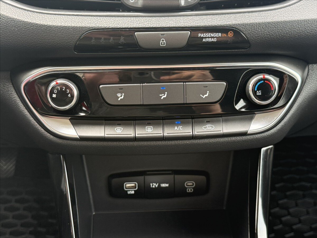 Hyundai i30 Kombi 1,5 l 103 kw