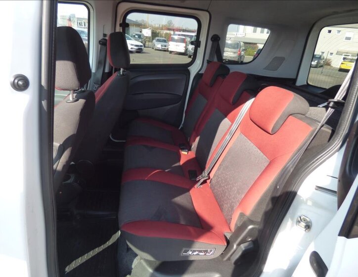 Fiat Dobló MPV 1,6 l 77 kw