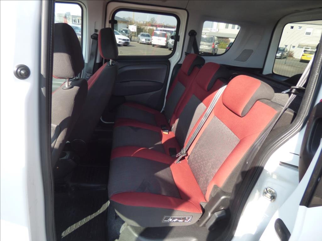 Fiat Dobló MPV 1,6 l 77 kw