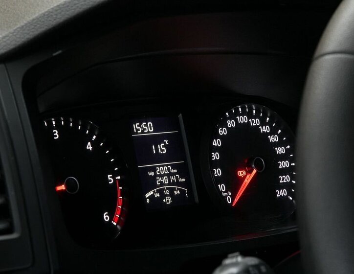 Volkswagen Transporter Skříň 2,0 l 110 kw