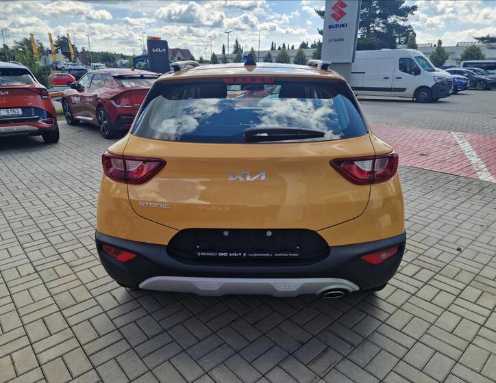 KIA Stonic 6