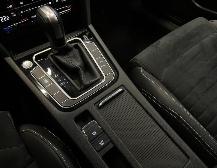 Volkswagen Passat Sedan / Limuzína 1,5 l 110 kw