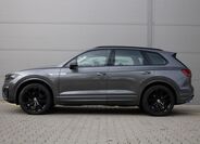 Volkswagen Touareg 8