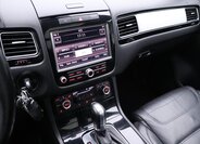 Volkswagen Touareg SUV / Terénní 3,0 l 176 kw