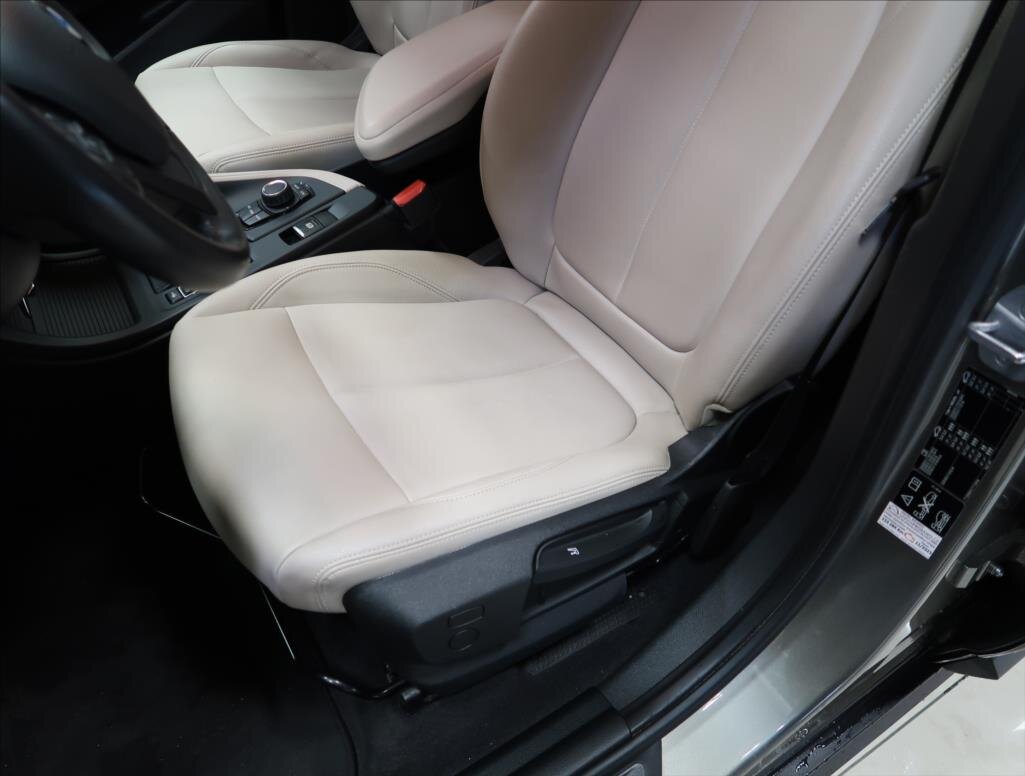 BMW X1 SUV 2,0 l 110 kw