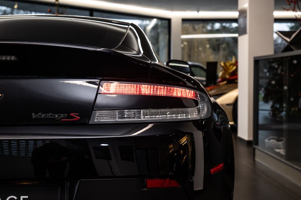 Aston Martin Vantage