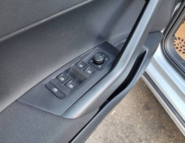 Volkswagen Taigo Hatchback 999,0 85 kw