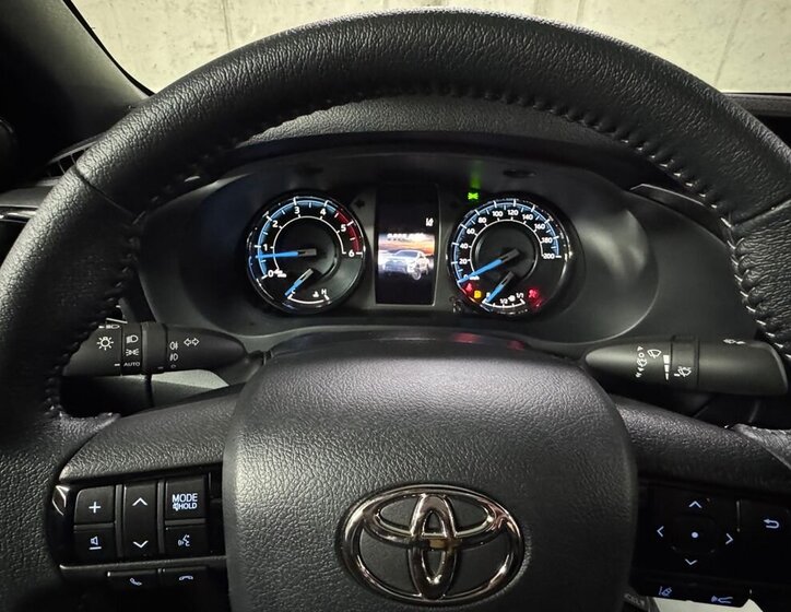 Toyota Hilux Pick-up 2,8 l 150 kw