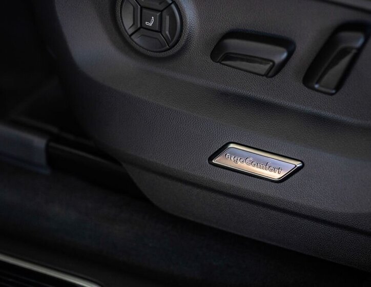 Volkswagen Touareg SUV / Terénní 3,0 l 210 kw