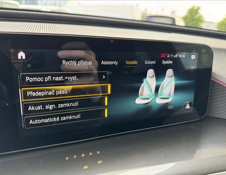 Mercedes-Benz EQC 16