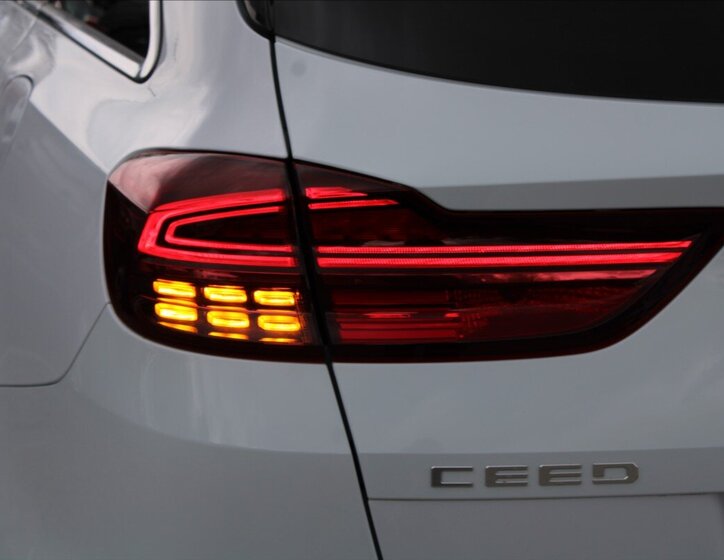 KIA Ceed Kombi 1,5 l 117 kw