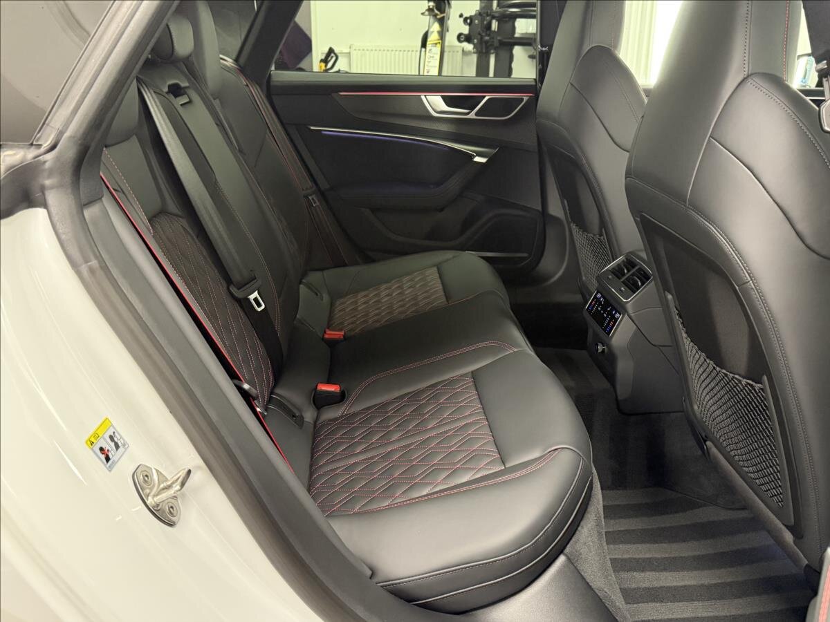 Audi S7 Hatchback 3,0 l 253 kw