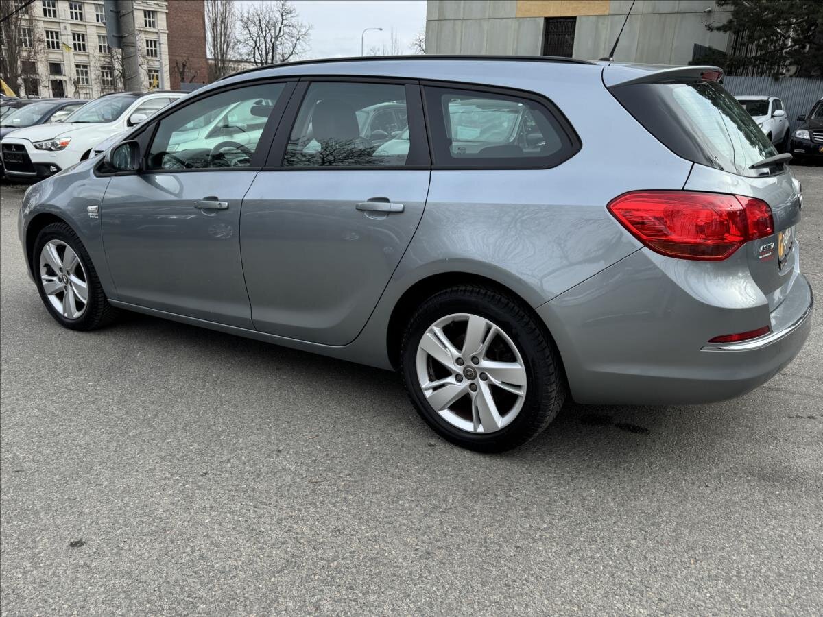 Opel Astra Kombi 1,7 l 81 kw