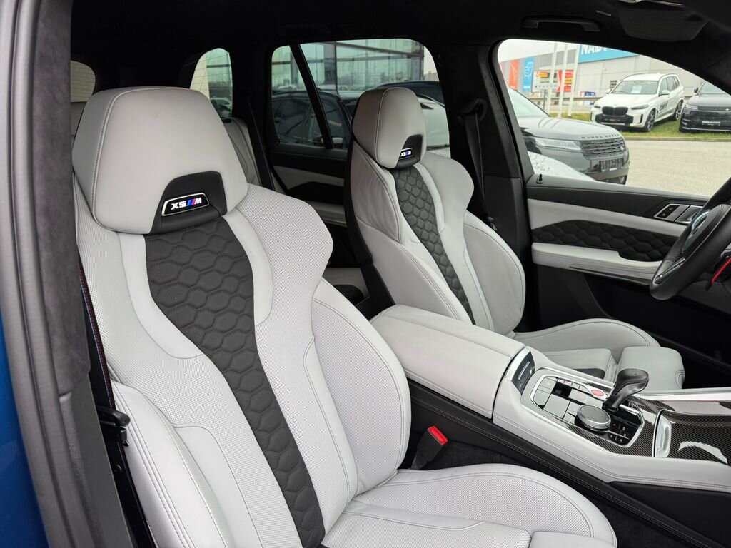 BMW X5 SUV / Terénní 4,4 l 460 kw