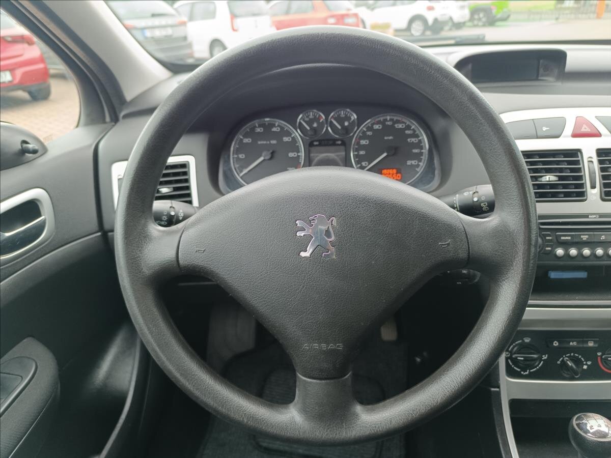 Peugeot 307 Kombi 1,4 l 65 kw