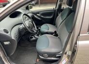 Toyota Yaris 10