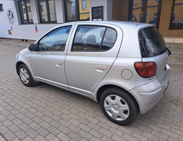 Toyota Yaris Hatchback 1,4 l 55 kw