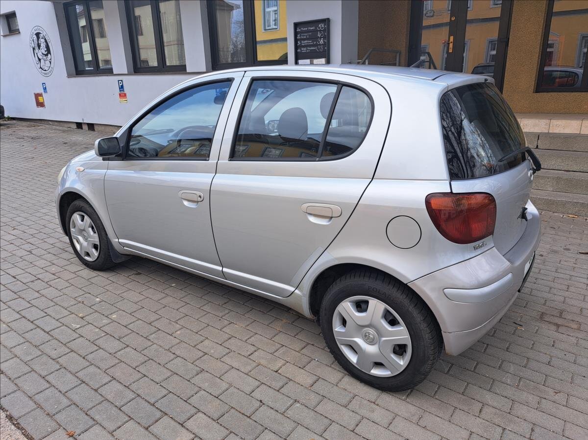 Toyota Yaris Hatchback 1,4 l 55 kw