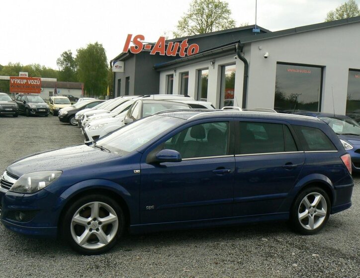 Opel Astra Kombi 2,0 l 147 kw