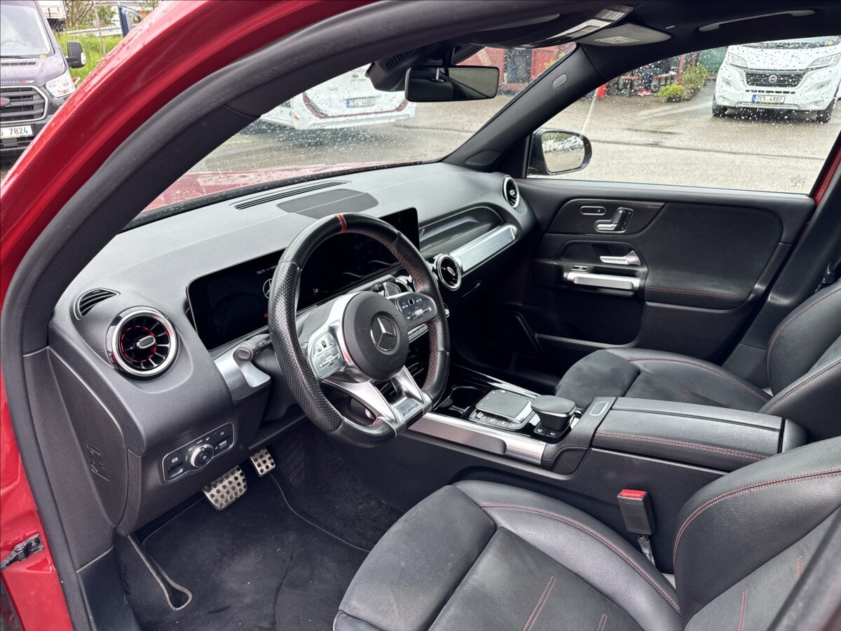 Mercedes-Benz GLB SUV / Terénní 2,0 l 225 kw