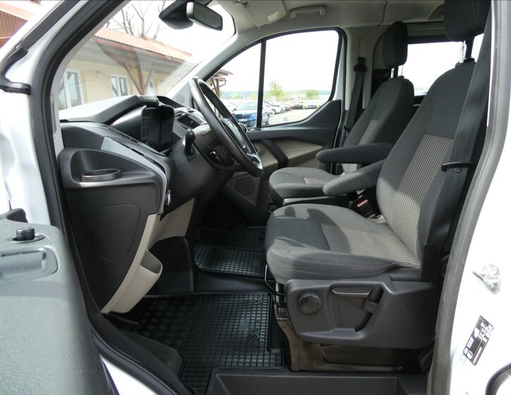Ford Tourneo Custom Ostatní 2,0 l 96 kw