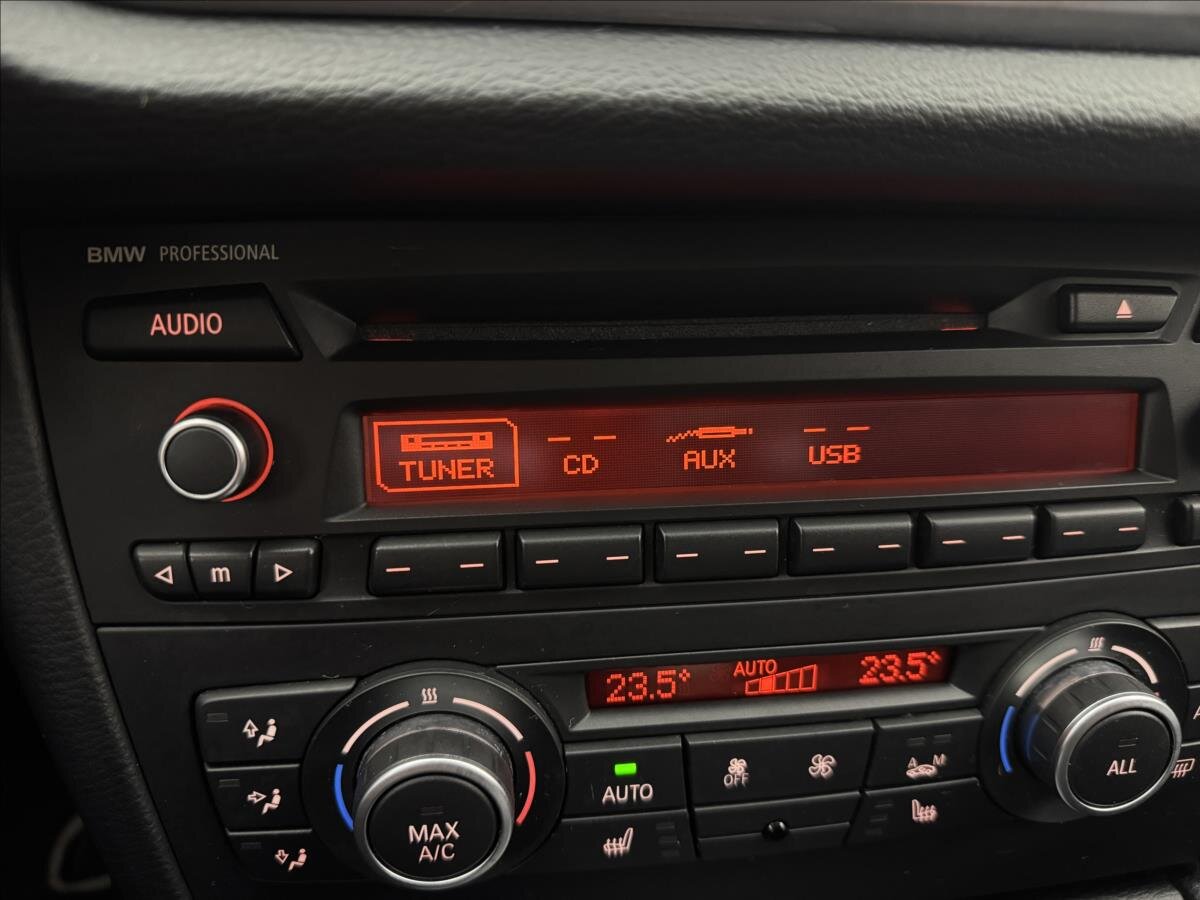 BMW X1 SUV / Terénní 2,0 l 105 kw