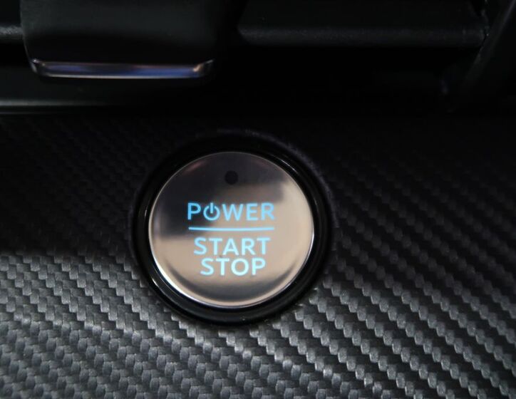 Ford Mustang Mach-E 35