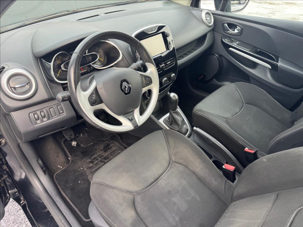 Renault Clio Hatchback 898,0 66 kw