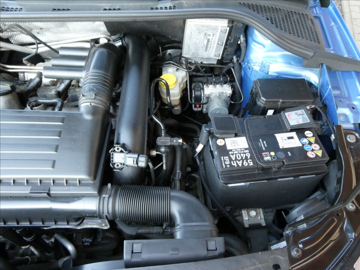 Škoda Rapid Sedan / Limuzína 1,2 l 66 kw