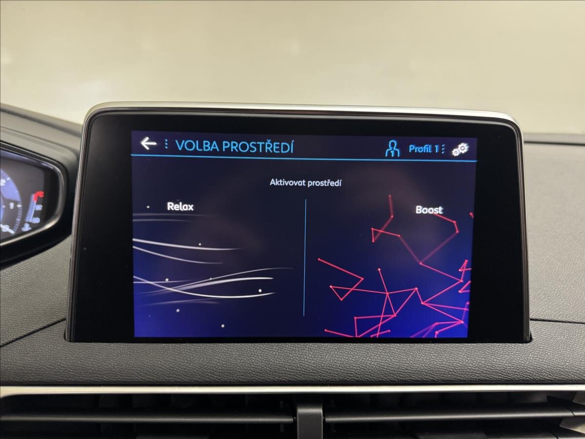 Peugeot 5008 SUV / Terénní 2,0 l 133 kw