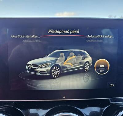 Mercedes-Benz Třídy C 32