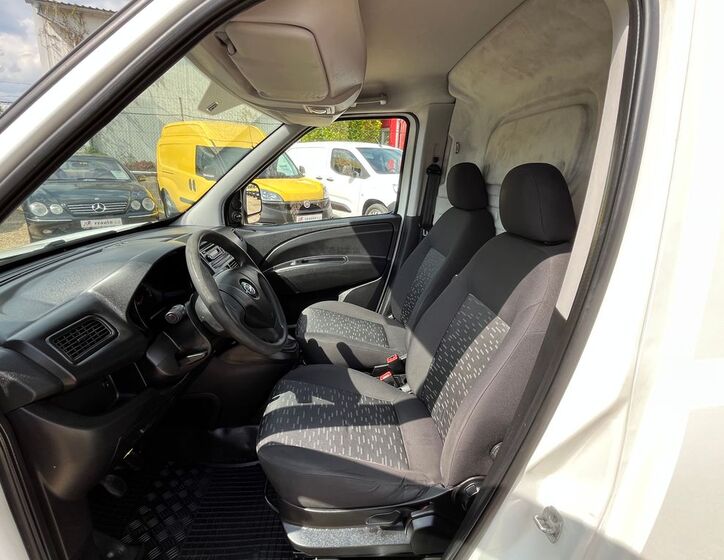 Opel Combo 10