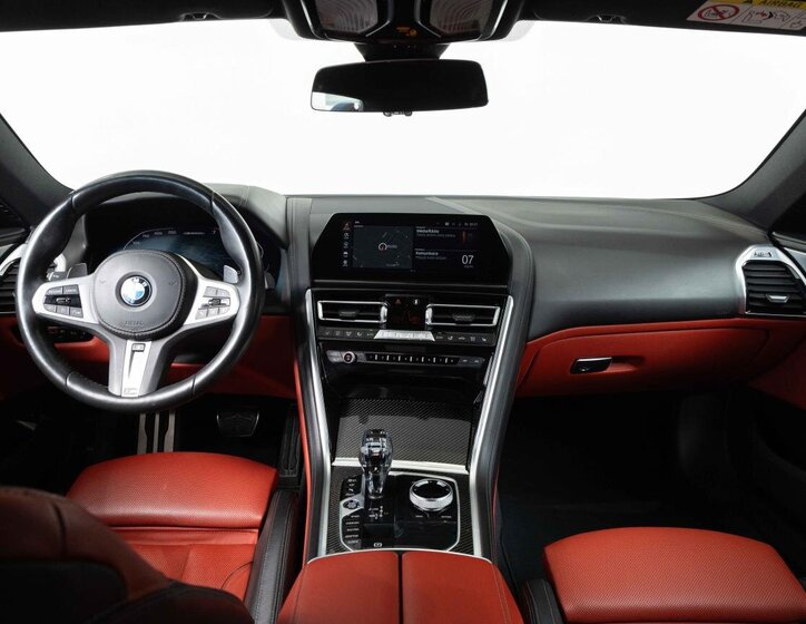BMW Řada 8 Ostatní 4,4 l 390 kw