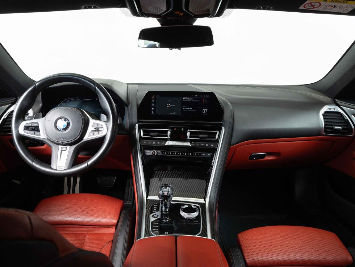 BMW Řada 8 Ostatní 4,4 l 390 kw