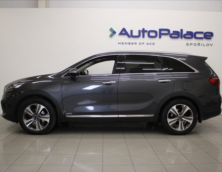 KIA Sorento SUV 2,2 l 147 kw