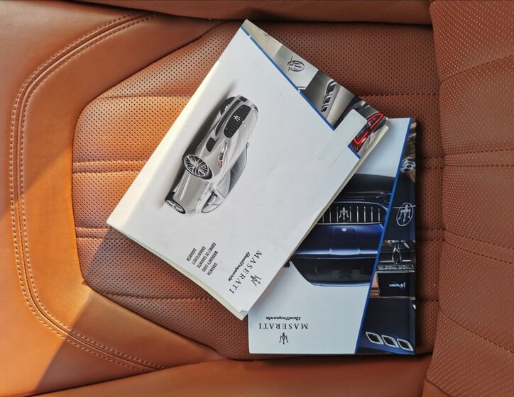 Maserati Quattroporte Sedan 3,0 l 202 kw