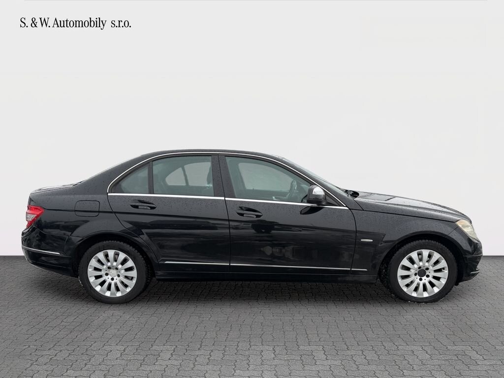 Mercedes-Benz Třídy C Sedan 1,8 l 135 kw