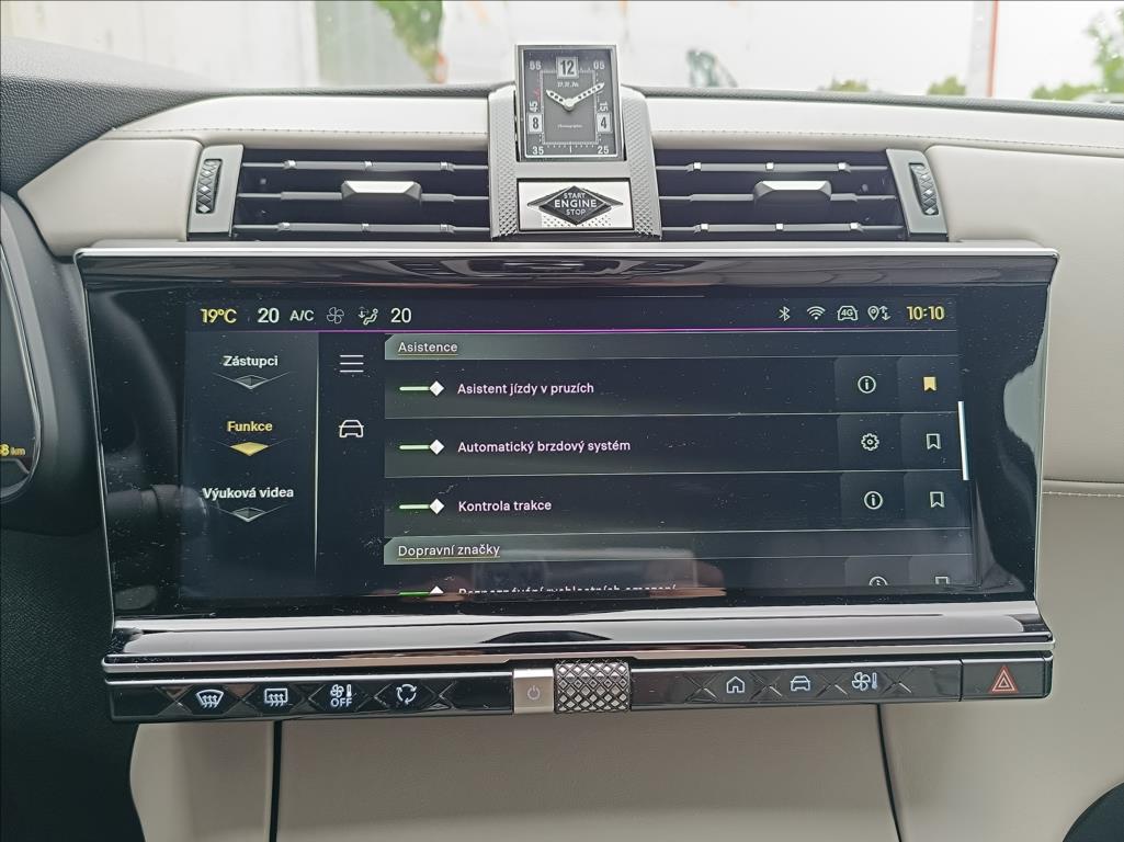 DS Automobiles DS7 Crossback