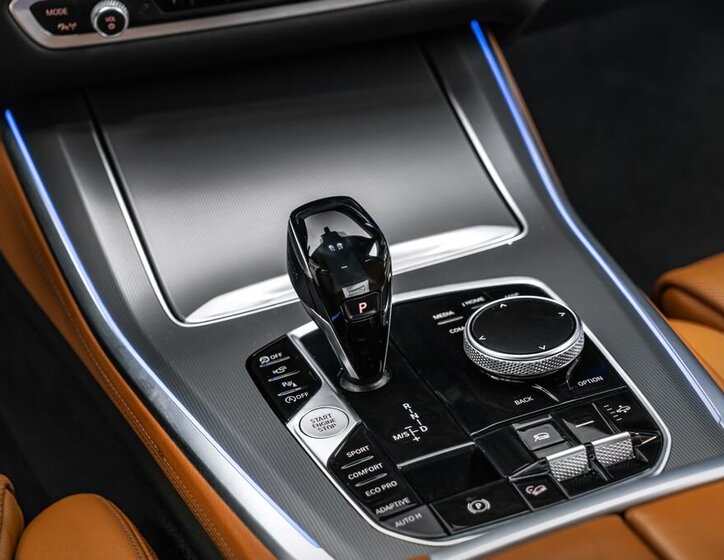 BMW X5 SUV 3,0 l 250 kw