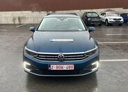 Volkswagen Passat 1