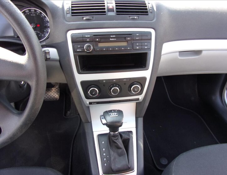 Škoda Octavia 13