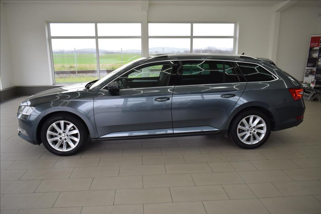 Škoda Superb