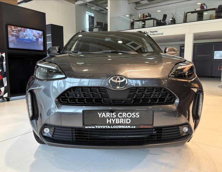 Toyota Yaris Cross 2