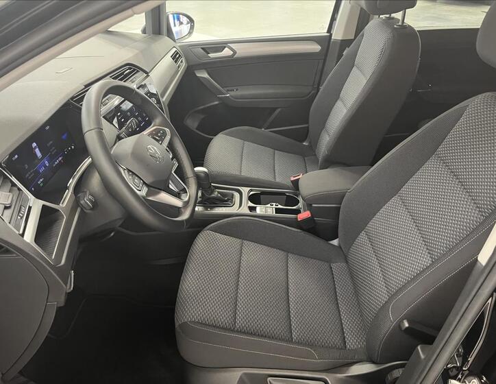 Volkswagen Touran 20