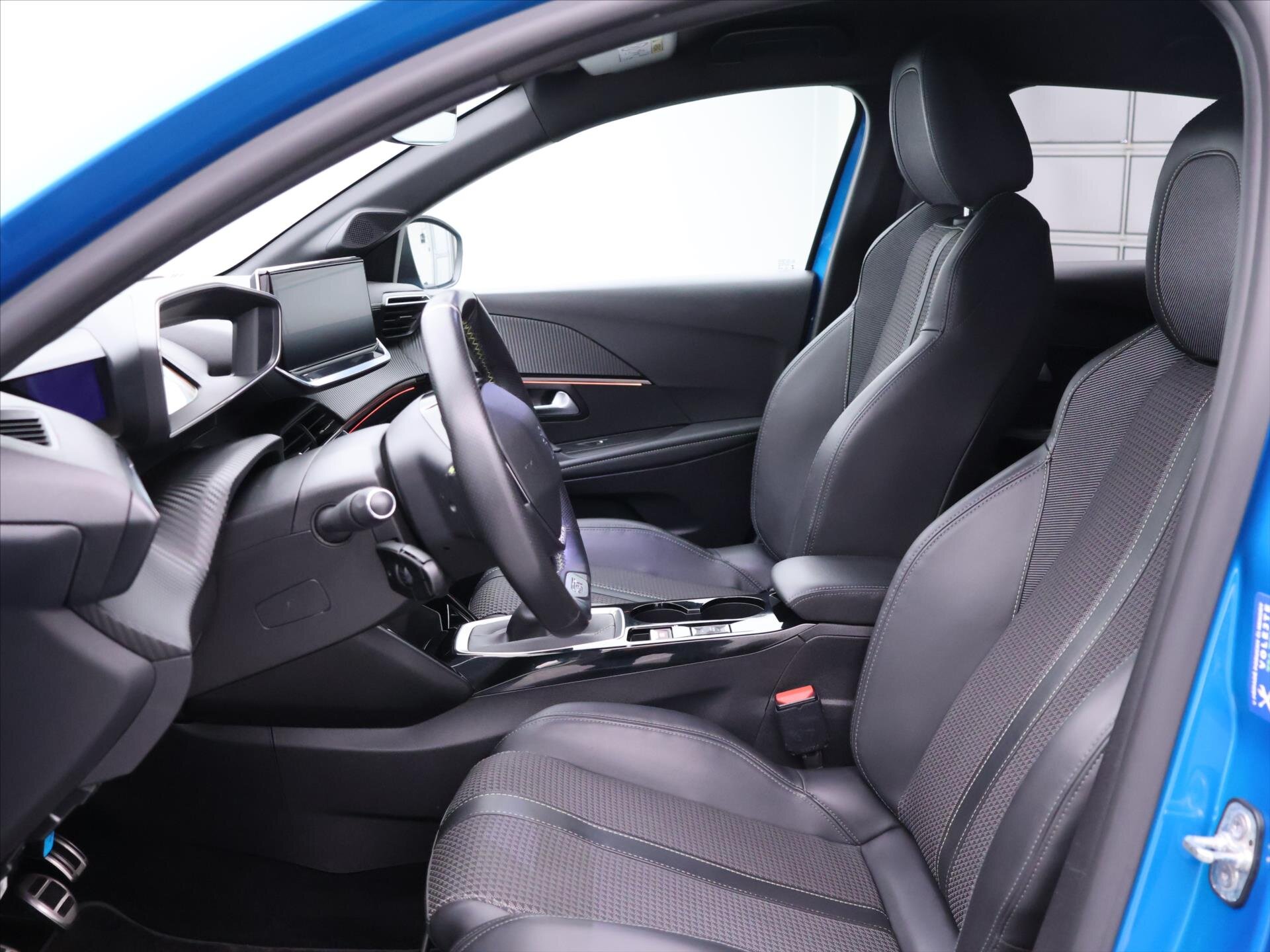 Peugeot 208 Hatchback 1,2 l 74 kw