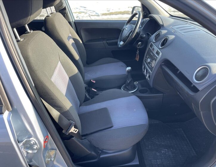 Ford Fusion Hatchback 1,4 l 59 kw