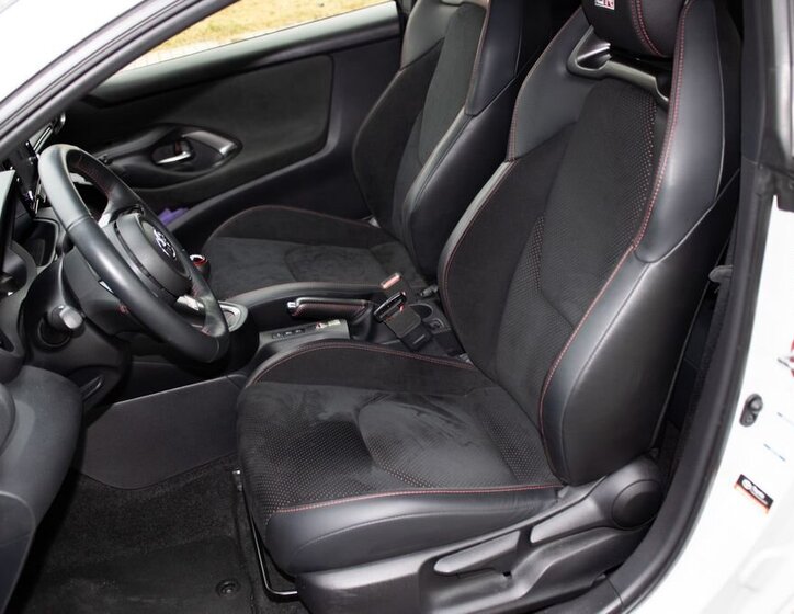 Toyota Yaris Hatchback 1,6 l 192 kw