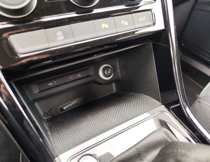 Volkswagen Touran 25