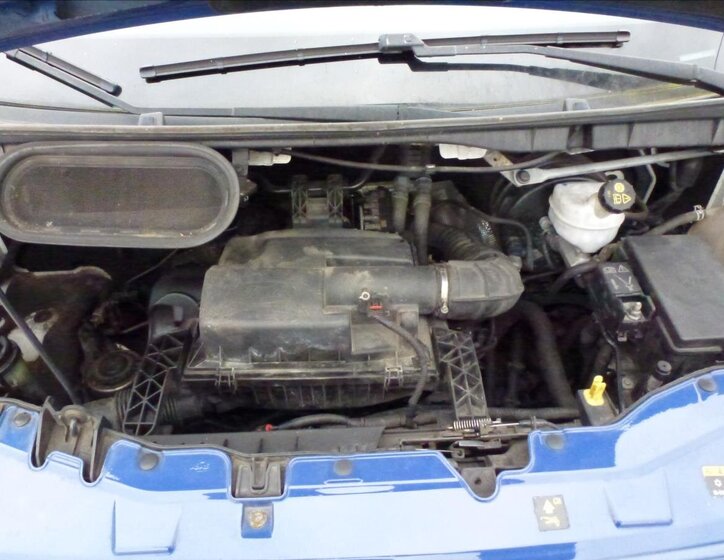 Ford Transit Skříň 2,2 l 74 kw